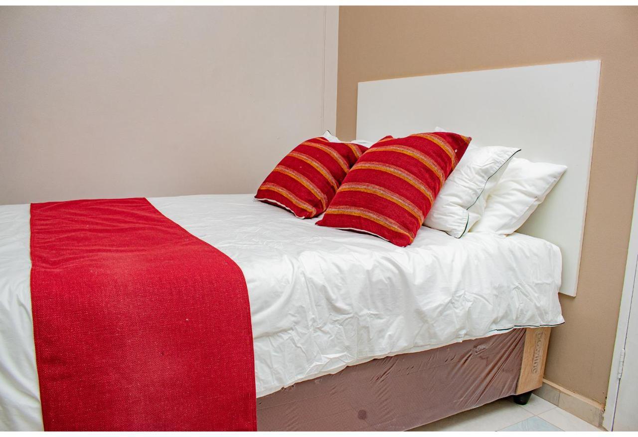 R Executive Apartments 하라레 외부 사진