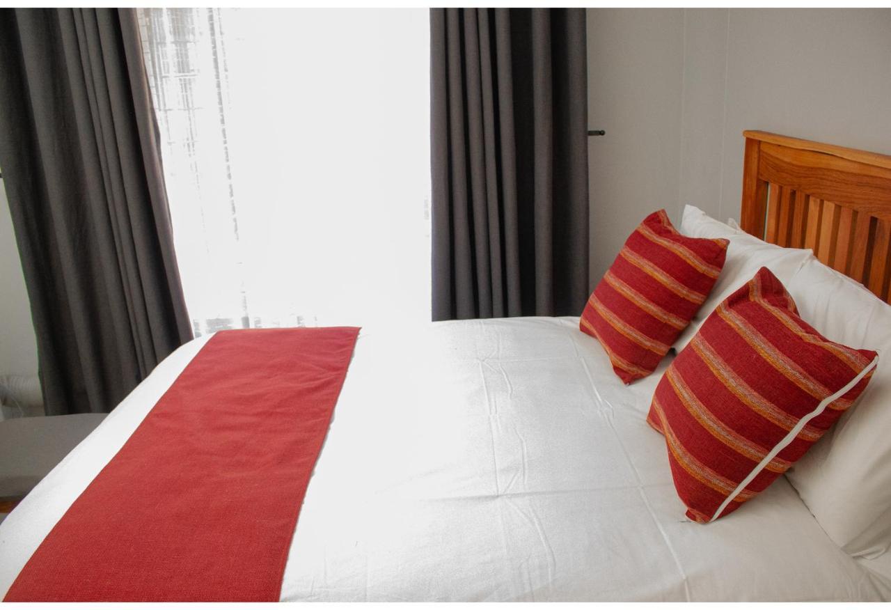 R Executive Apartments 하라레 외부 사진